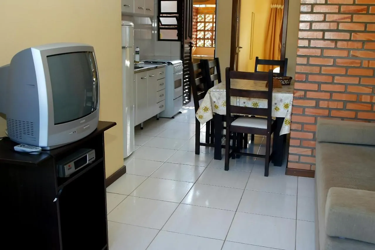 Pousada E Residencial Canto Verde...A Uma Quadra Da Melhor Praia... Bombinhas