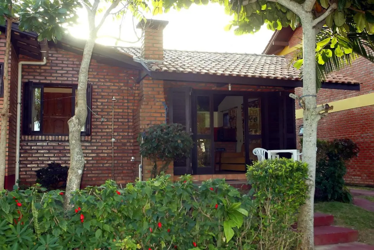 Värdshus Pousada E Residencial Canto Verde...A Uma Quadra Da Melhor Praia... Bombinhas
