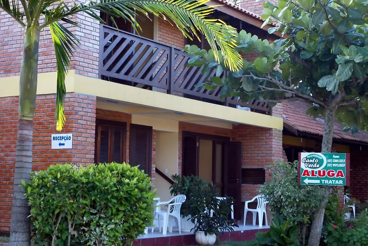 Värdshus Pousada E Residencial Canto Verde...A Uma Quadra Da Melhor Praia... Bombinhas