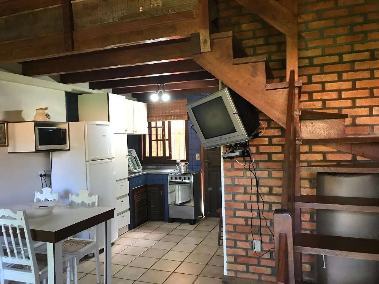 Värdshus Pousada E Residencial Canto Verde...A Uma Quadra Da Melhor Praia... Bombinhas